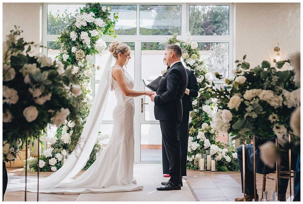 Fairlawns Hotel wedding ceremony photography